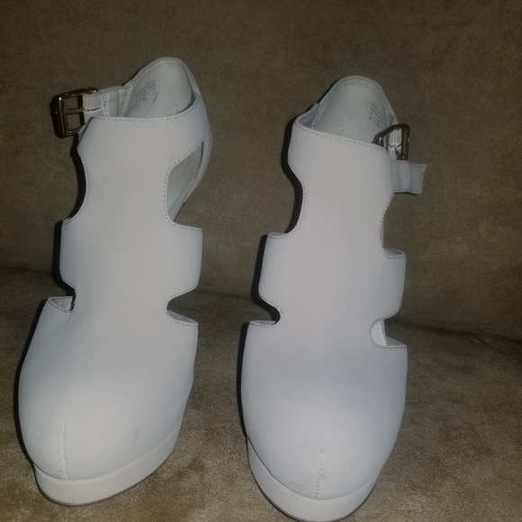 Aldo - Picture 4 of 8